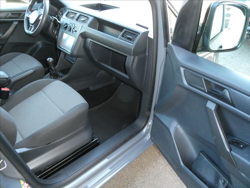 Volkswagen Caddy 2,0 TDi Basis,po rozvodech,TOP - fotka 18 z 56