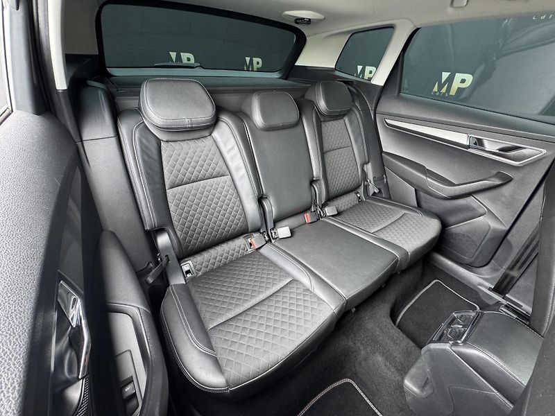 Škoda Karoq (2018) 1.5TSi MAN Style+ Kessy, tažné - fotka 19 z 52