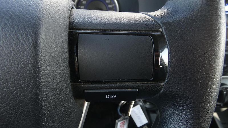 Toyota Hilux 2.4 D-4D Double Cab 4x4 Live - fotka 12 z 23
