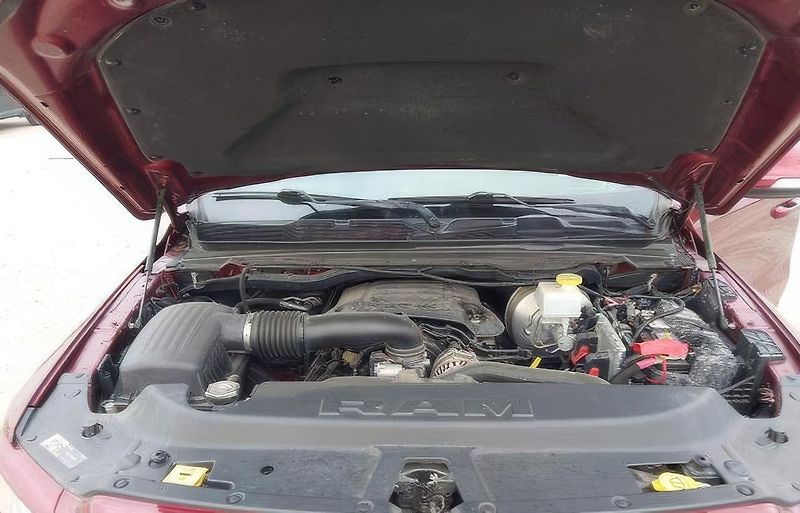 Dodge RAM (2020) Auto na cestě - fotka 9 z 17