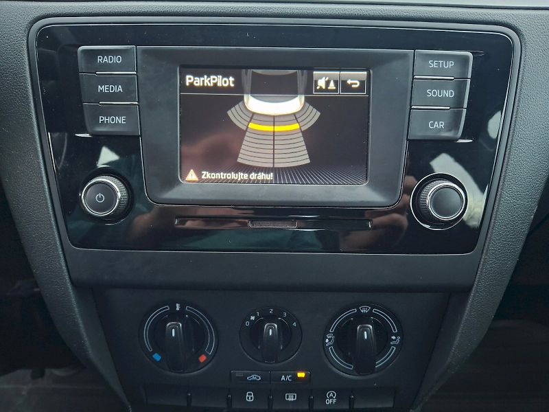 Škoda Rapid (2016) Ambition 1,2TSi 81kW - fotka 24 z 30