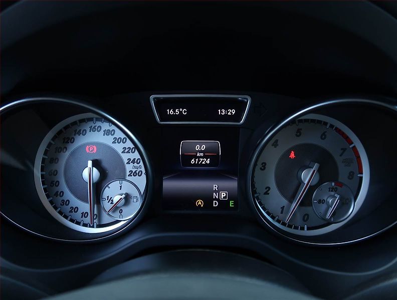 Mercedes-Benz CLA (2015) 180, Automat, Serv.kniha, Kůže - fotka 11 z 22