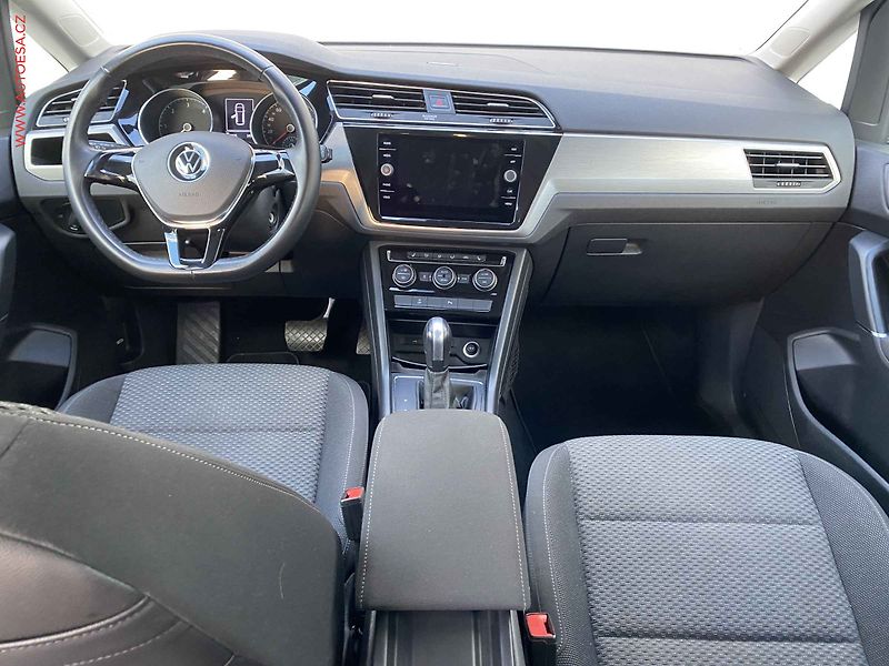 Volkswagen Touran (2022) 2.0 TDi, Comfortline, DSG - fotka 8 z 17