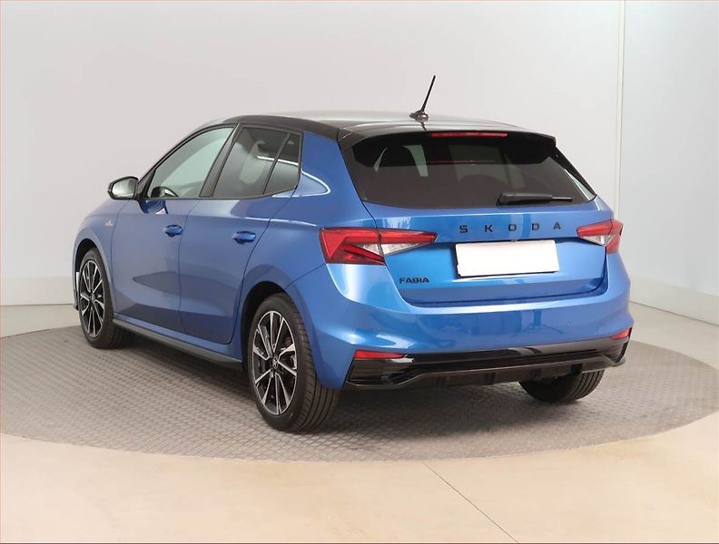 Škoda Fabia (2025) 1.0 TSI, MONTE CARLO, AUTOMAT - fotka 4 z 16