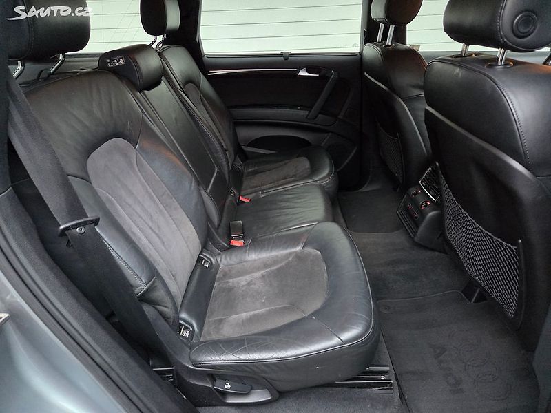 Audi Q7 (2007) 3.0TDI 171Kw ČR 1.maj Taž 3.5t - fotka 16 z 41