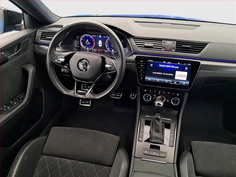 Škoda Superb (2022) Sportline 2.0 TDI - fotka 7 z 24