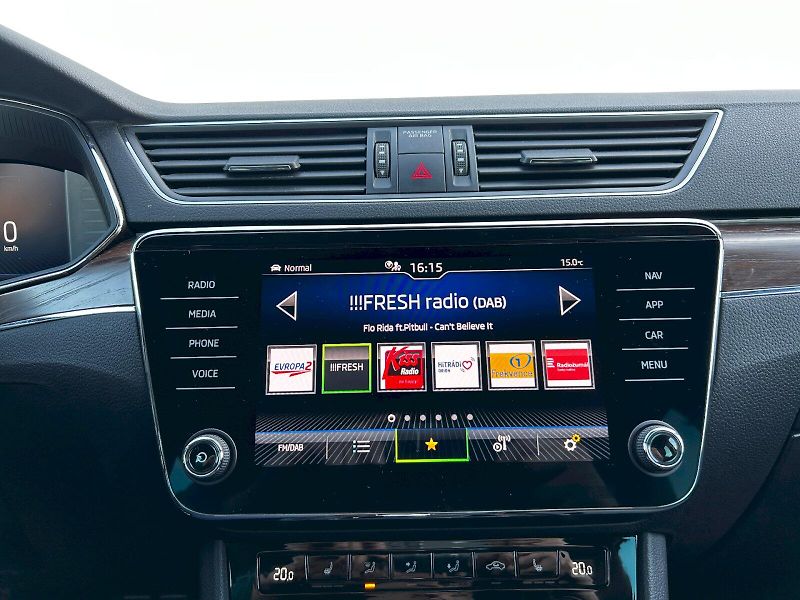 Škoda Superb (2021) Combi 2.0 TDI 147kW 4x4 DSG Sc - fotka 12 z 35