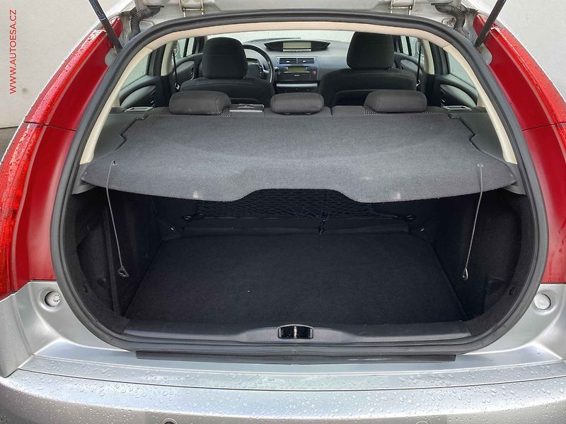 Citroën C4 (2008) 1.6i 16V, AT, autoAC, temp - fotka 7 z 15