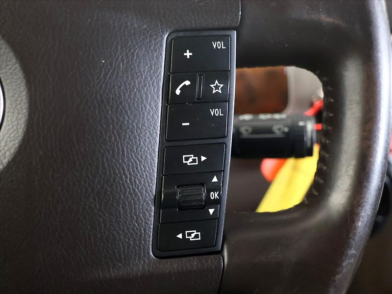 Volkswagen Touareg 3,0 TDI V6 176kW Tiptronic CZ - fotka 25 z 39