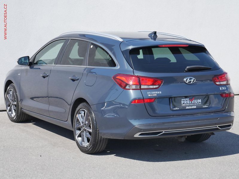 Hyundai i30 (2021) 1.5 T-GDi, ČR, Smart, kamera - fotka 6 z 23