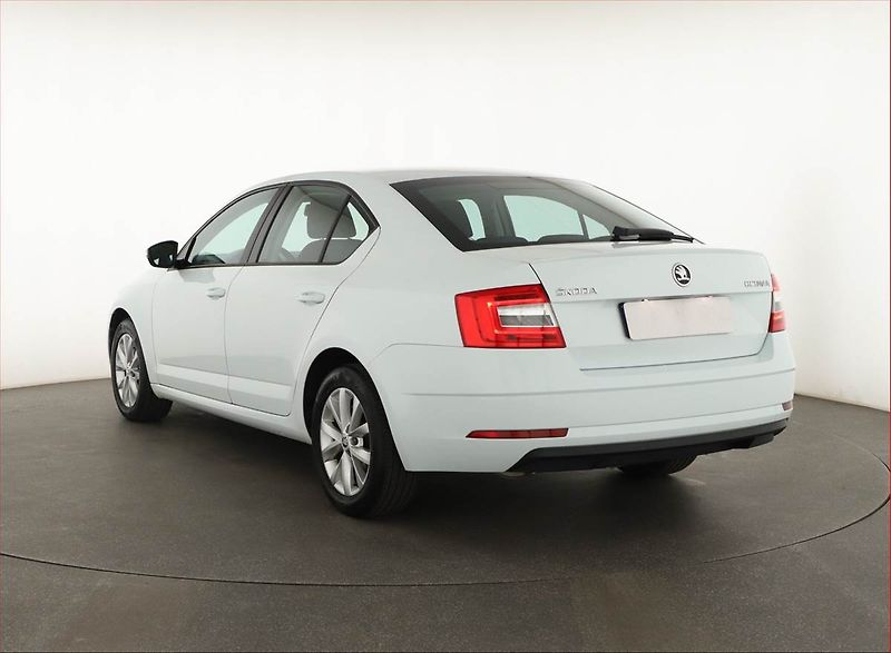 Škoda Octavia (2019) Ambition 1.5 TSI, ČR,1.maj - fotka 4 z 12