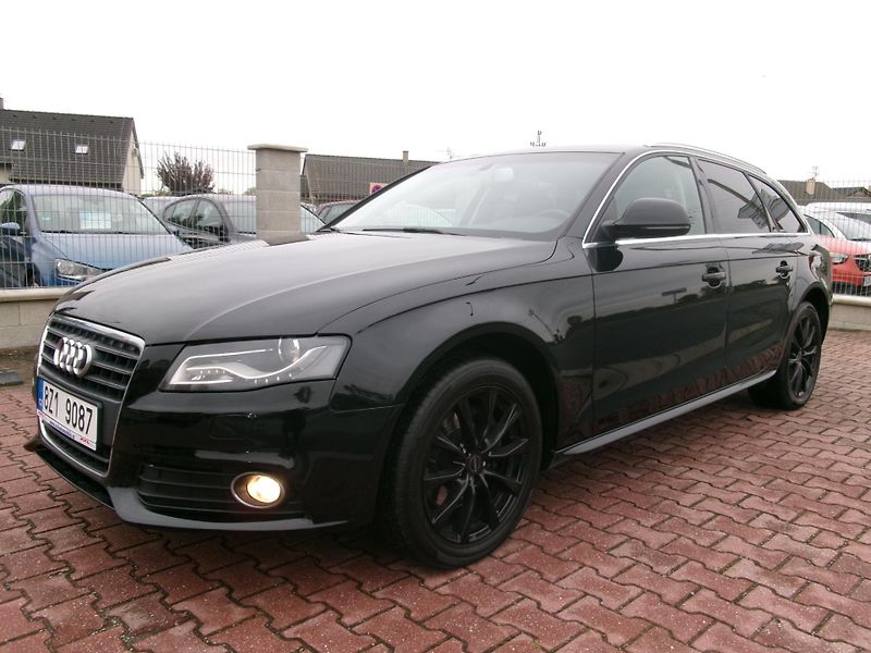 Audi A4 (2008) 2,0TDI AC TEMP VÝHŘEV ALU - fotka 3 z 31