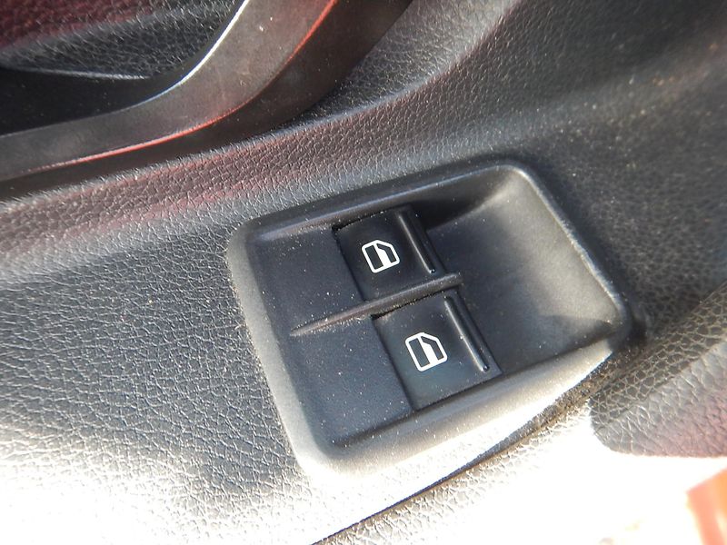 Škoda Fabia 1.6 TDI, KLIMA - fotka 19 z 29