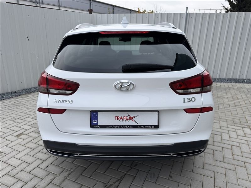 Hyundai i30 1,5 T-GDi WG DPH 1.maj původČR - fotka 11 z 50