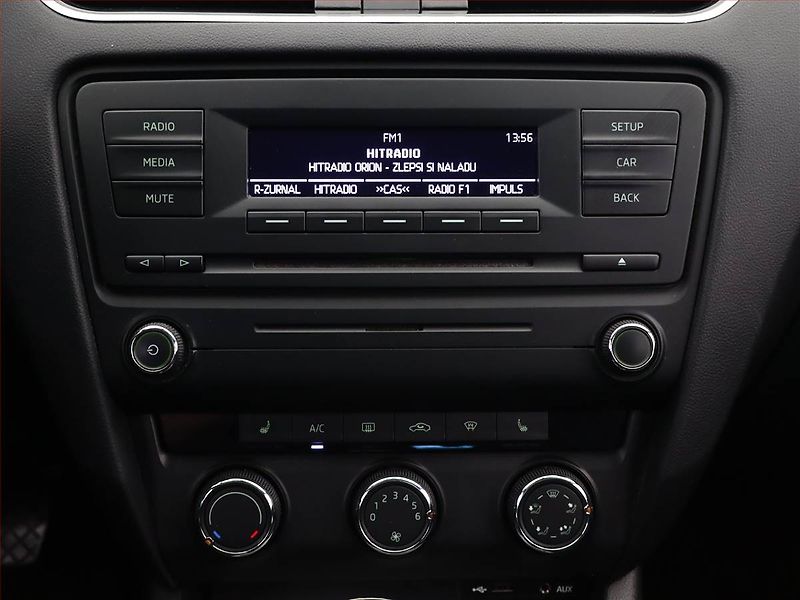 Škoda Octavia (2014) Ambition 1.6 TDI, Automat - fotka 10 z 15