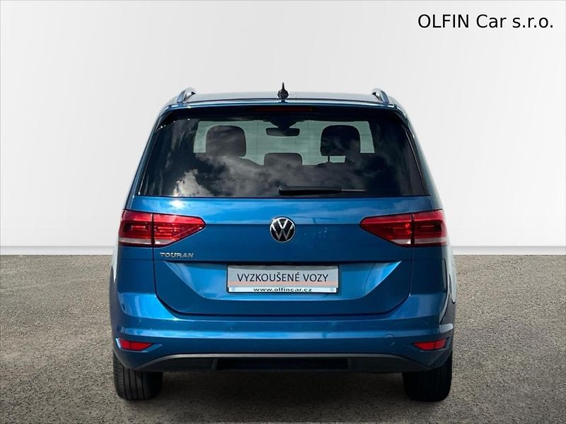Volkswagen Touran 1,5 TSi 110kW HIGHLINE - fotka 8 z 27