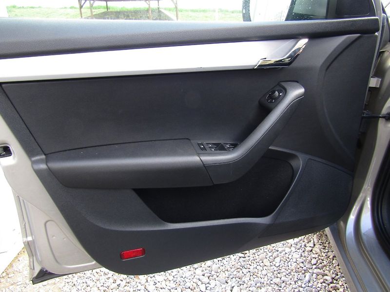 Škoda Octavia (2014) 1.6 TDI 77kW - fotka 18 z 40