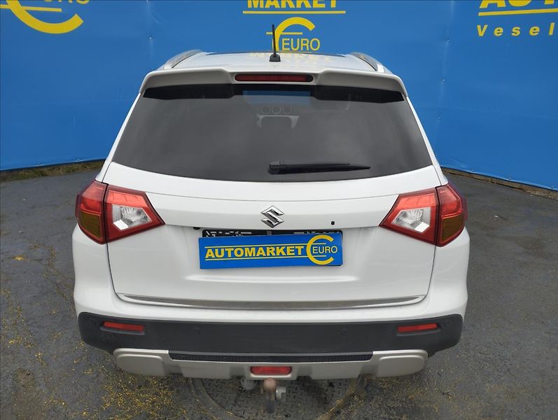 Suzuki Vitara 1,6 DDiS 88KW 4X4, KŮŽE, LED - fotka 5 z 23
