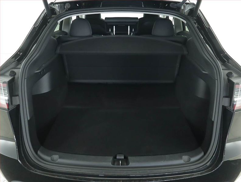 Tesla Model Y (2023) Long Range AWD 79kWh, SoH 92% - fotka 14 z 21