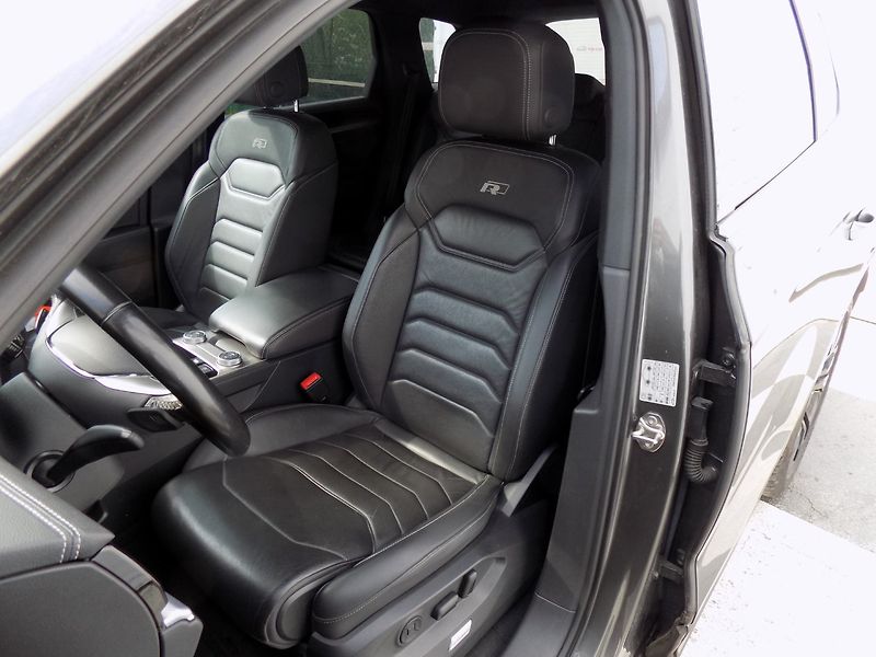 Volkswagen Touareg (2018) 3.0TDI/R-Line/4x4/AT/Matrix/ - fotka 15 z 47