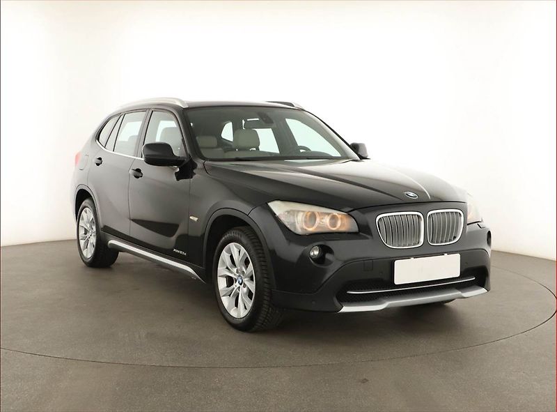 BMW X1 (2010) xDrive23d, 4X4, Automat, Navi - fotka 1 z 21