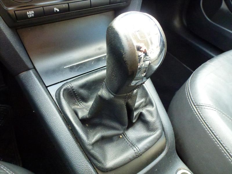 Škoda Octavia 1,9 TDI Pěkná - Bez koroze!!! - fotka 39 z 50