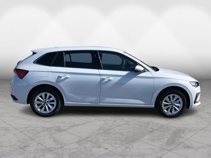 Škoda Scala 1,0 TSI - fotka 8 z 28