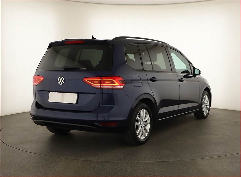 Volkswagen Touran (2016) 1.6 TDI, Automat, Serv.kniha - fotka 5 z 17
