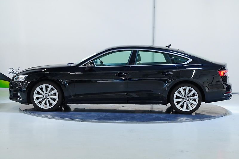 Audi A5 - fotka 3 z 33