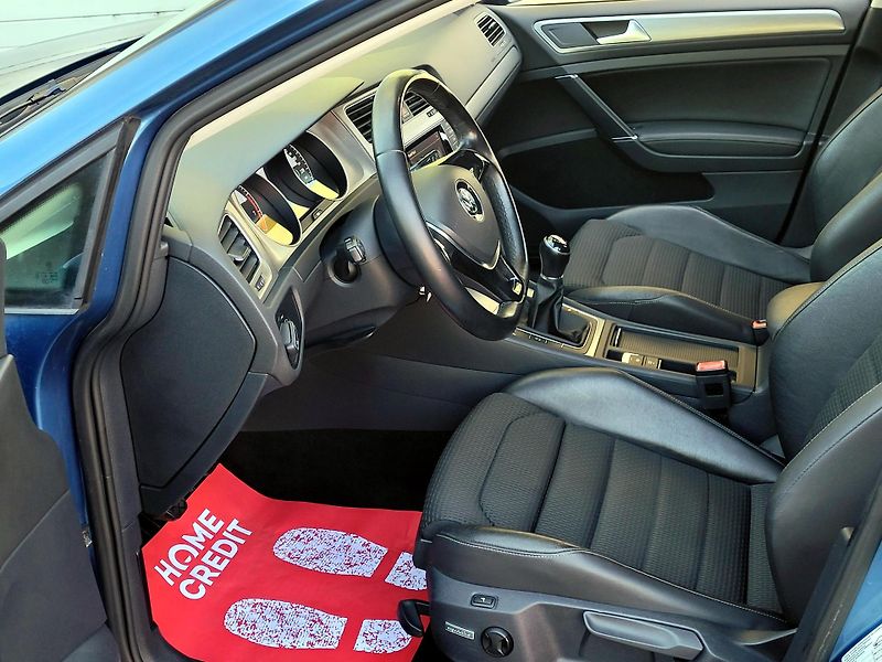Volkswagen Golf CZ, VÝBAVA, SERV.KN.CEBIA      - fotka 41 z 74
