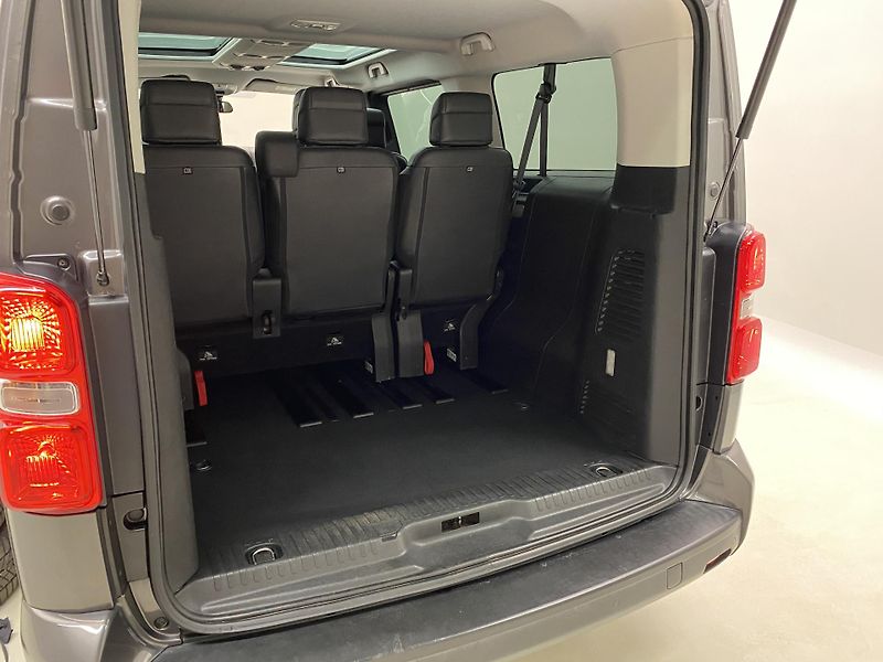 Toyota ProAce Verso 2.0 D-4D 130kW L2 AUT CZ - fotka 6 z 52