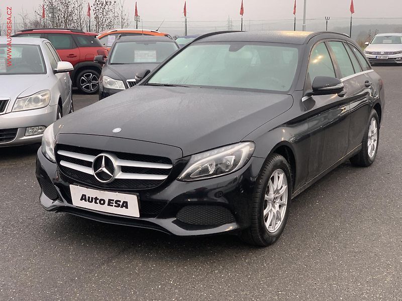 Mercedes-Benz Třídy C (2016) 2.2 CDi C 220d, ČR, AT, navi - fotka 3 z 17