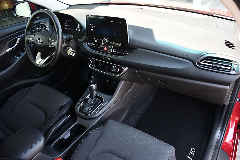 Hyundai i30 1.0TGi DCT STYLE ČR 1M - fotka 12 z 49