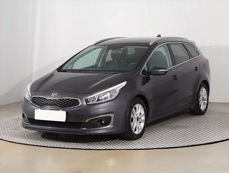 Kia Ceed (2017) 1.6 GDI, Automat, Navi - fotka 2 z 17