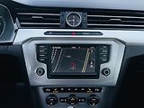 Volkswagen Passat 1.4TSI AUT TAŽNÉ SERVISKA LED - náhled 37
