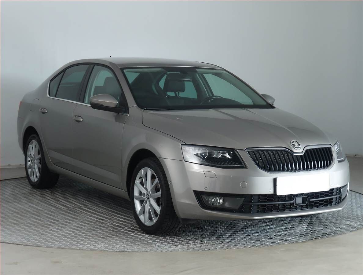 Škoda Octavia 1.6 TDI, Navi, Tempomat