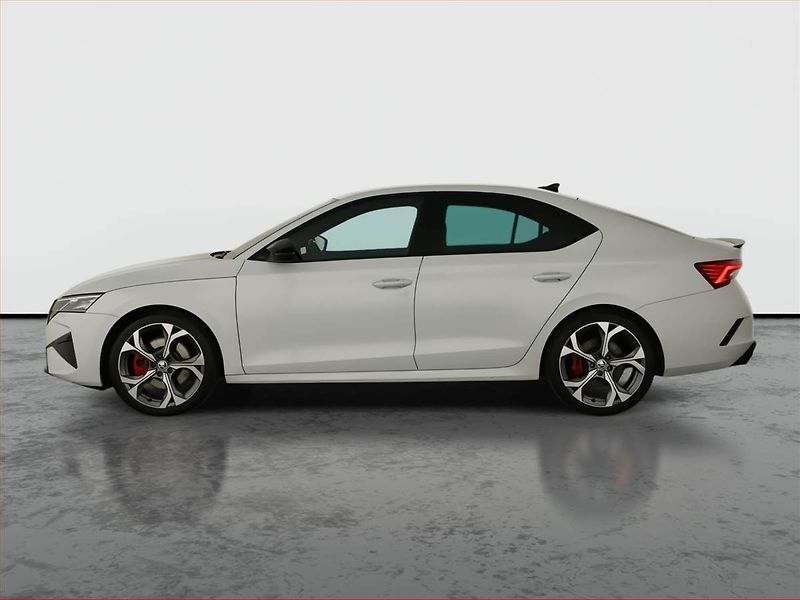 Škoda Octavia (2024) RS 2.0 TSI, RS, Navigace - fotka 3 z 20