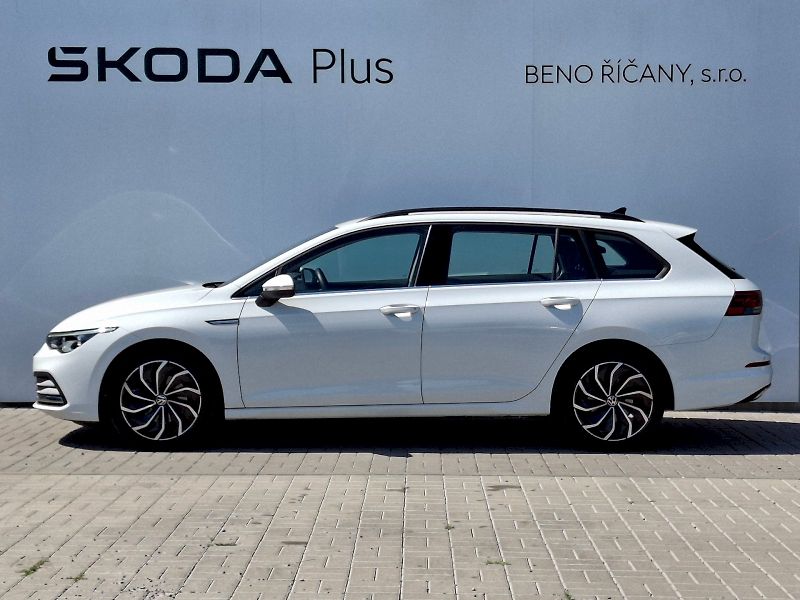 Volkswagen Golf (2022) Variant Style 1,5TSi 96kW - fotka 3 z 35
