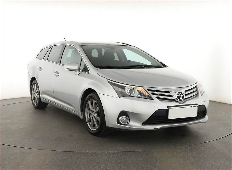 Toyota Avensis (2012) 2.2 D-4D, Navi, Tempomat - fotografie inzerátu