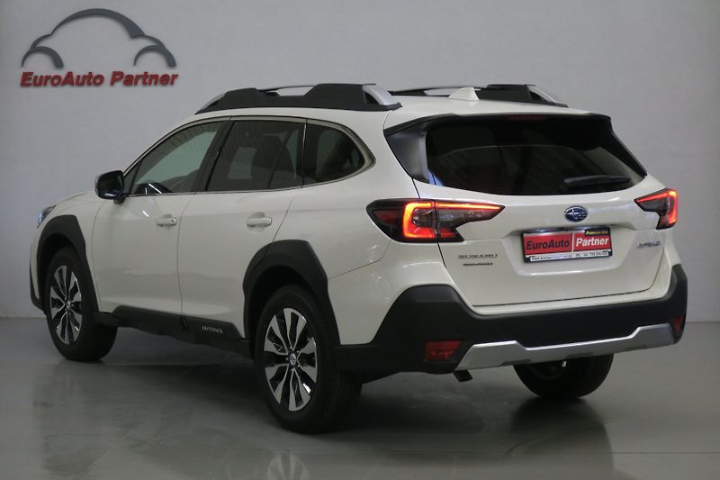 Subaru Outback (2025) 2.5i AWD Touring Tov. ZÁRUKA - fotka 2 z 50