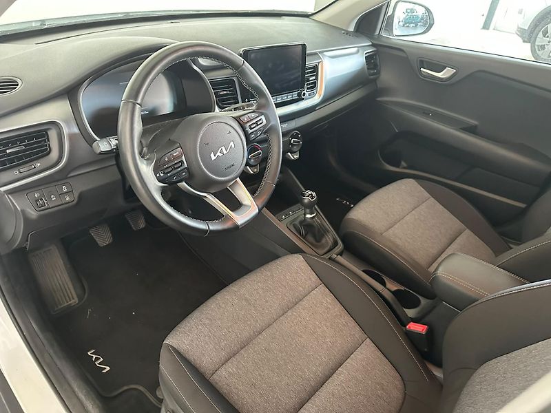 Kia Stonic (2024) 1.2 DPi,79HP,ČR,1.maj.záruka - fotka 7 z 22
