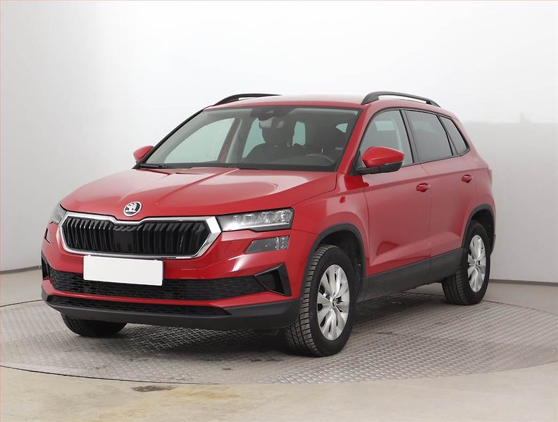 Škoda Karoq (2024) Fresh 1.5 TSI - fotka 2 z 18