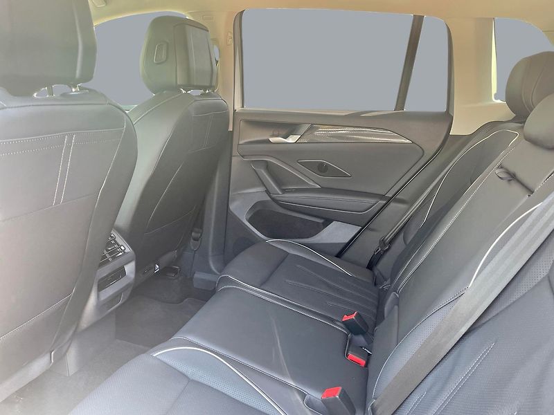 Volkswagen Tiguan People  1,5 TSI 150 kW eHybrid - fotka 7 z 8
