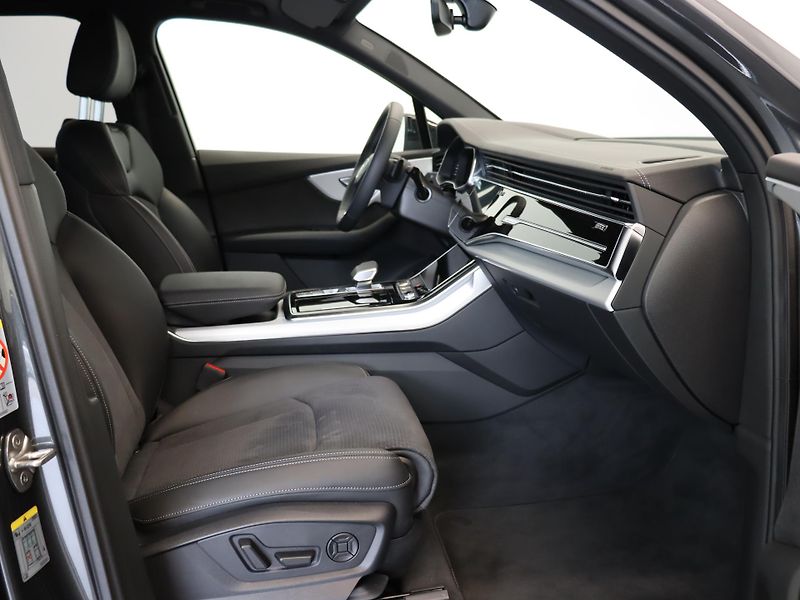 Audi Q7 Sline TDI quattro tiptronic - fotka 12 z 31