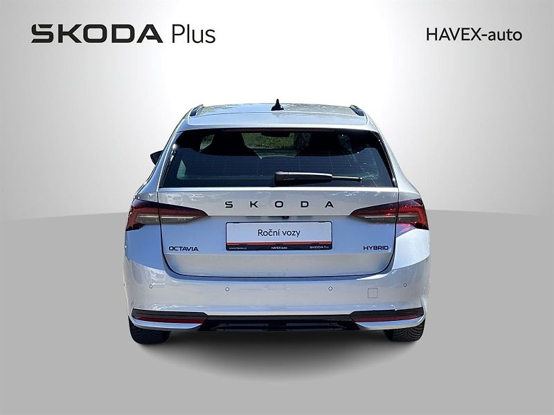 Škoda Octavia (2025) Combi 1.5 TSI M-HEV DSG Sportl - fotka 30 z 30
