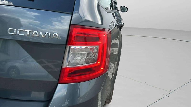 Škoda Octavia Combi Style 1,6 TDI/81 kW/3763 - fotka 42 z 42