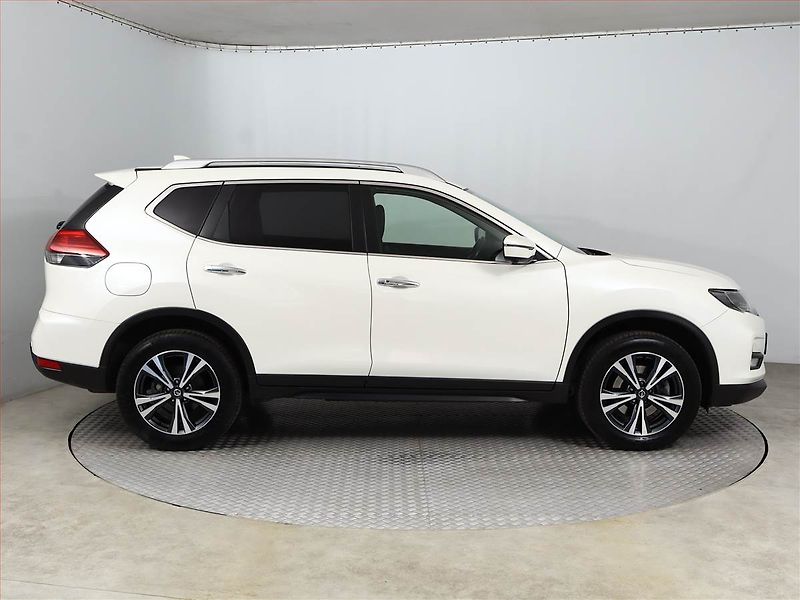 Nissan X-Trail (2020) 1.7 dCi, Automat, Serv.kniha - fotka 6 z 22