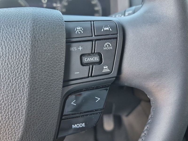 Toyota C-HR 2.0L PHEV CVT Style - fotka 15 z 26