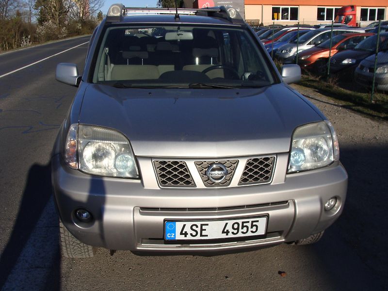 Nissan X-Trail 2.2 DCi, 100 kW, 4x4, klima - fotka 8 z 31