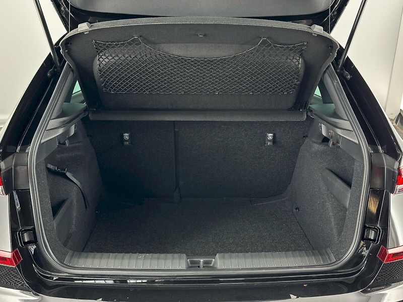 Škoda Kamiq (2025) DSG 1.0TSI 85kW Monte Carlo - fotka 30 z 32